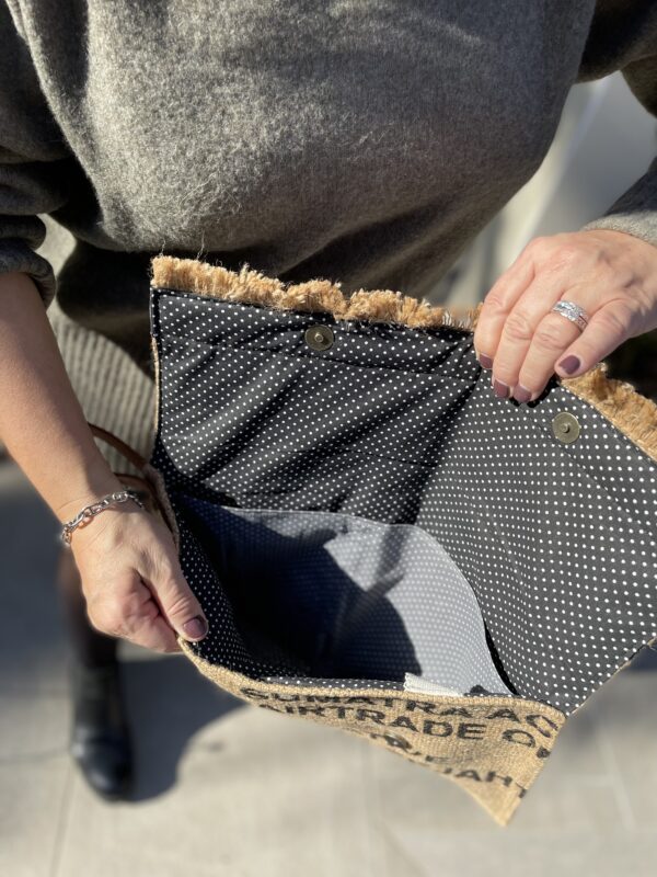 Pochette Indonésia – Image 2